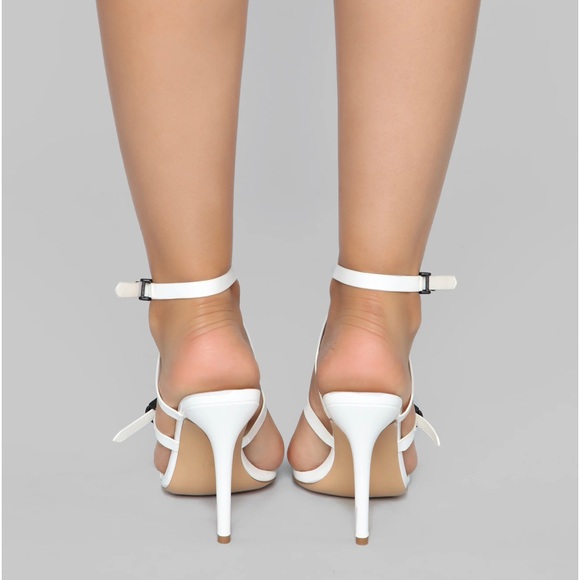 White high heels - Picture 8 of 8